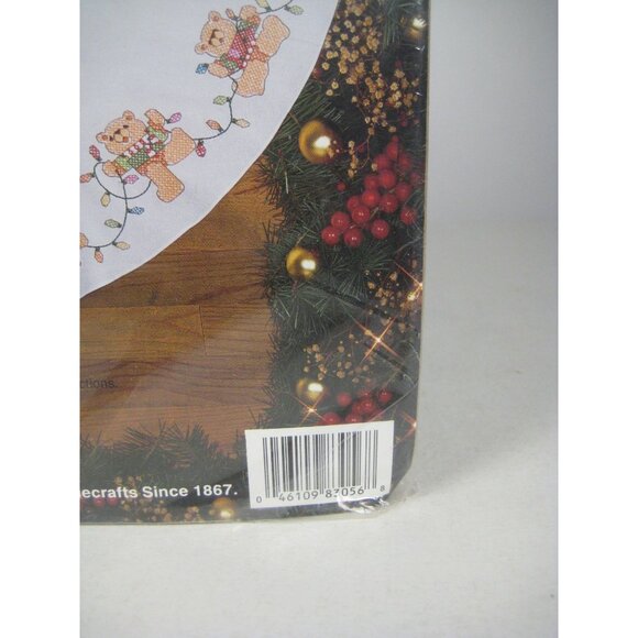 Bucilla Christmas Tree Skirt Kit Stamped Cross Stitch Festive Teddies Bears READ - Picture 3 of 9